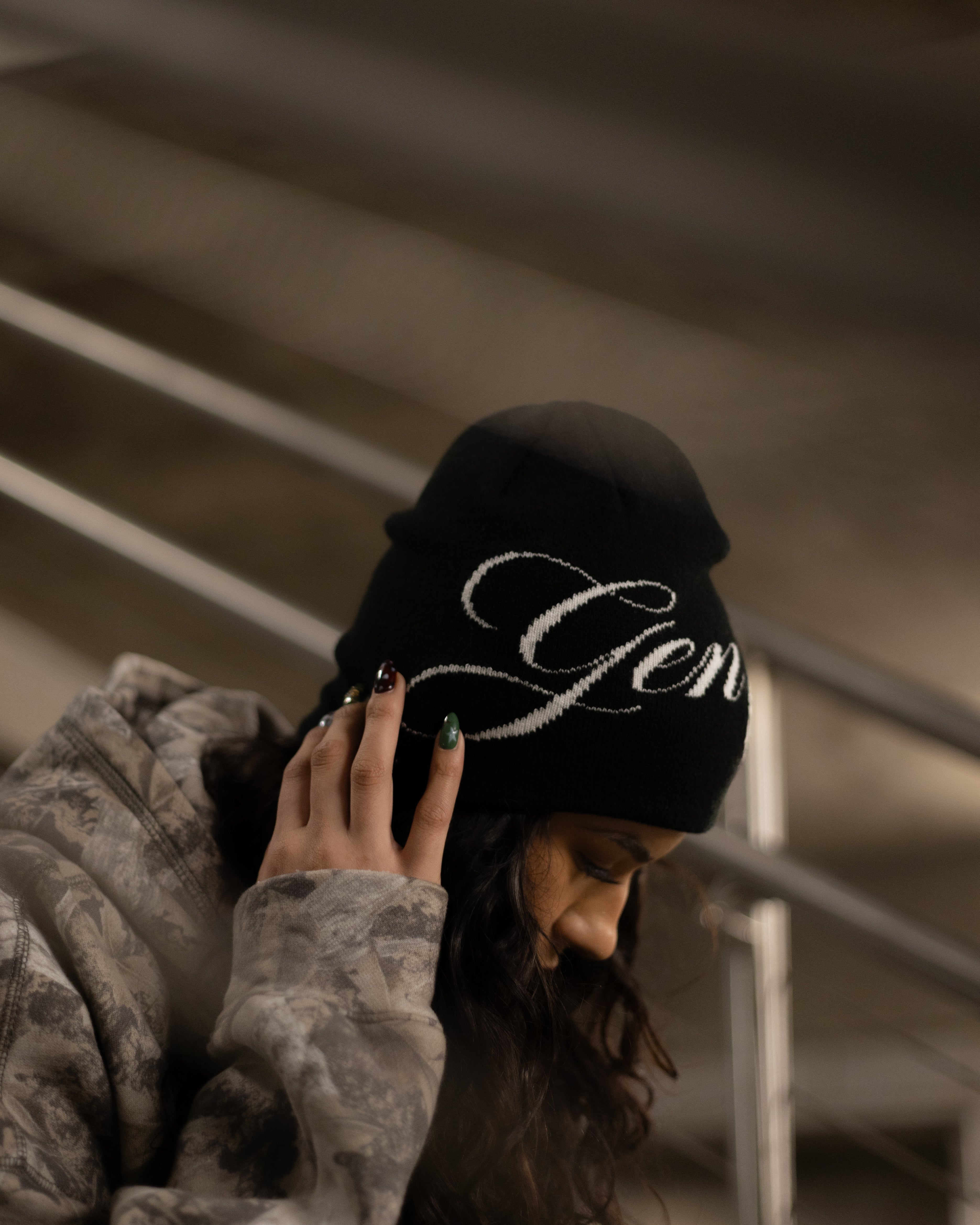 "GJ" SCRIPT BEANIE
